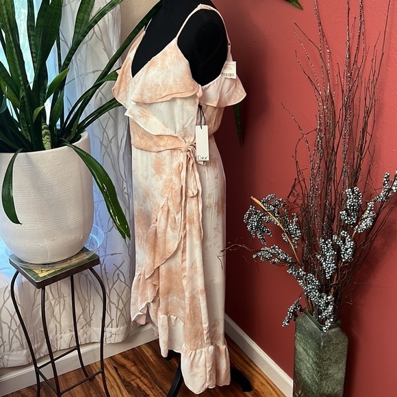 NEW Dex Blush Tie Dye Wrap Maxi Dress - Picture 2 of 10